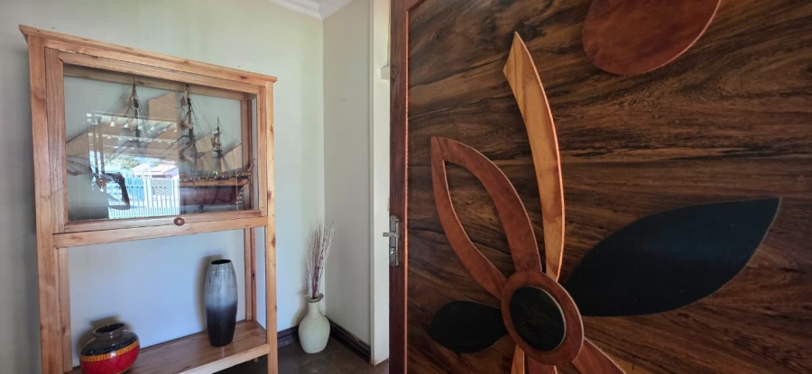 4 Bedroom Property for Sale in Naudeville Free State